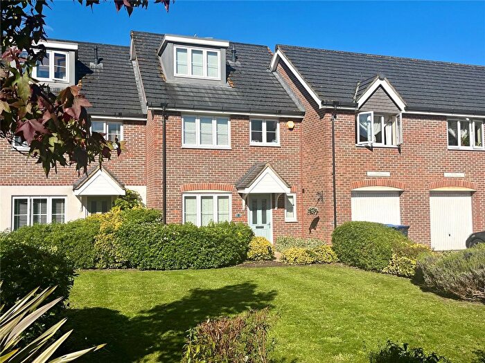 4 Bedroom Terraced House To Rent In Swansmere Close, Walton-On-Thames, Surrey, KT12