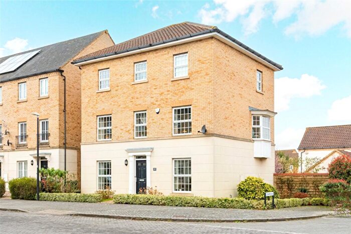 5 Bedroom Detached House For Sale In Harlow Crescent, Oxley Park, Milton Keynes, Buckinghamshire, MK4