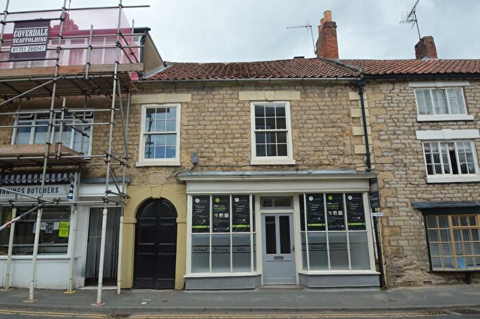 3 Bedroom Flat To Rent In Bridge Street, Pickering, YO18