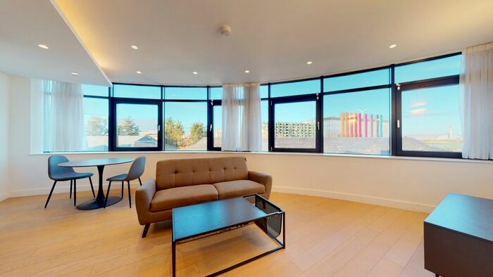 1 Bedroom Flat To Rent In New Horizons Court, Brentford, TW8