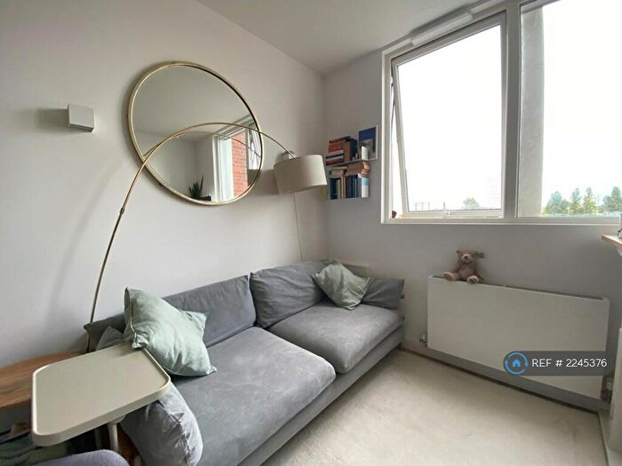 1 Bedroom Flat To Rent In Arklow Road, London, SE14