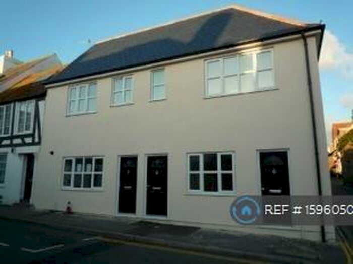1 Bedroom Flat To Rent In South Street, Seaford, BN25