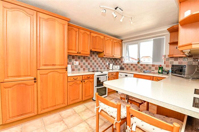 2 Bedroom Apartment For Sale In Westminster Court, Marine Drive, Barton On Sea, Hampshire, BH25