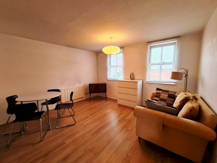 2 Bedroom Flat To Rent In Deptford Church Street, London, SE8