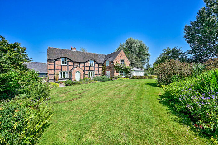 4 Bedroom Detached House For Sale In Thatched Farm, Radbourne, DE6