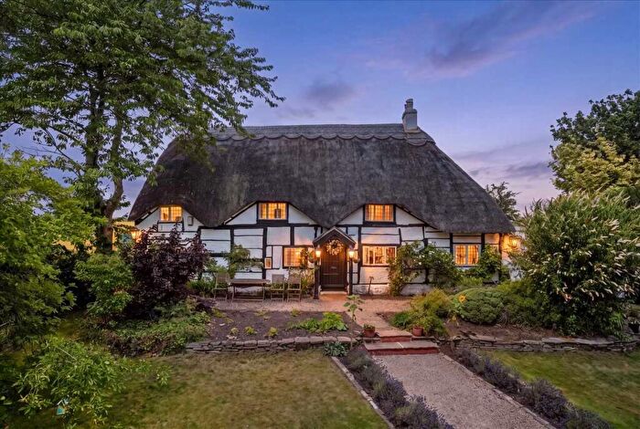 3 Bedroom Detached House For Sale In High Street, Nash, Milton Keynes, MK17