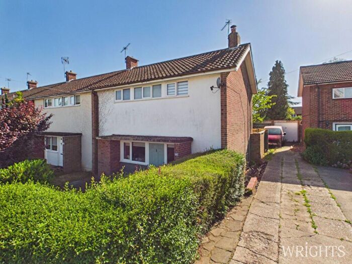 2 Bedroom End Of Terrace House For Sale In Bushey Ley, Welwyn Garden City, AL7