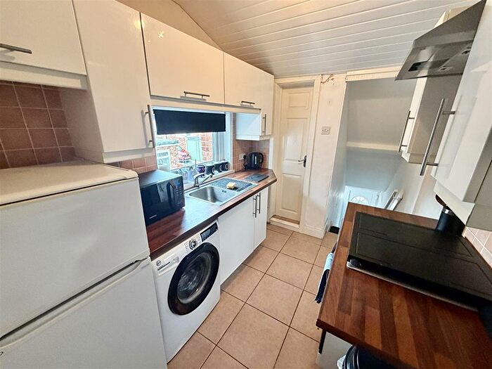 2 Bedroom Flat For Sale In South View Terrace, Chilton Moor, Houghton Le Spring, DH4