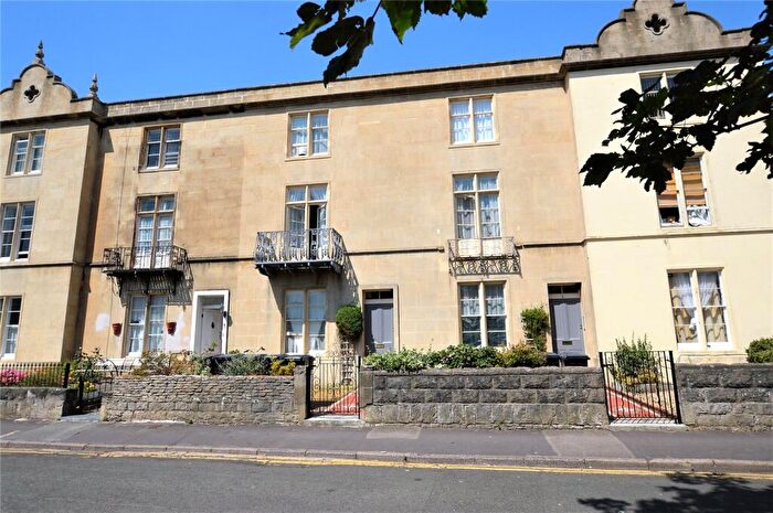 1 Bedroom Apartment To Rent In South Terrace, Weston-Super-Mare, North Somerset, BS23