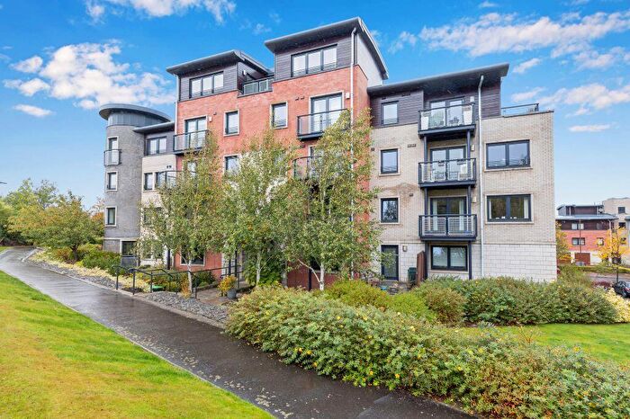 2 Bedroom Flat For Sale In / Meggetland Square, Edinburgh, EH14