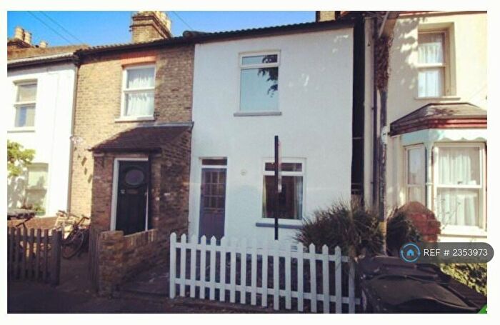 3 Bedroom Terraced House To Rent In Marriott Road, Dartford, DA1