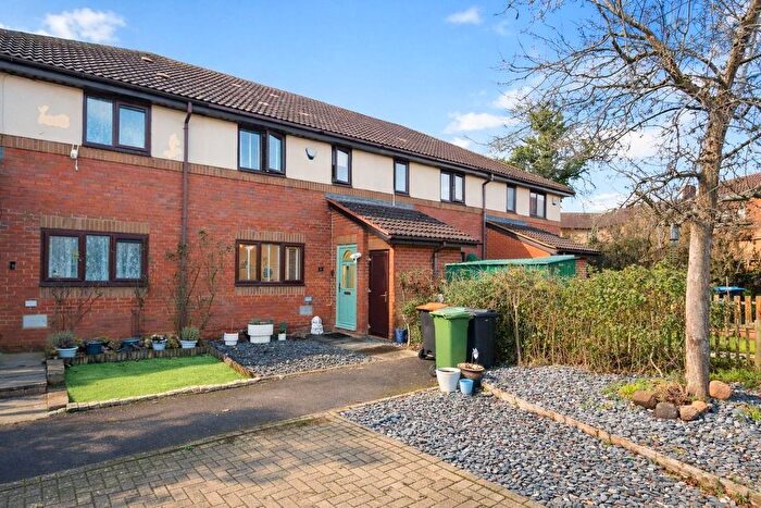 3 Bedroom End Terrace House For Sale In Quince Close, Walnut Tree, MK7