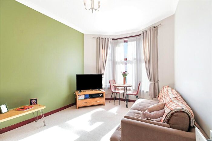 1 Bedroom Flat For Sale In Greenholme Street, Cathcart, Glasgow, G44