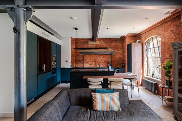 1 Bedroom Apartment For Sale In Morris Road, London, E14