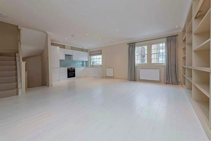 3 Bedroom Terraced House To Rent In Queens Gate Mews, Kensington, London, SW7