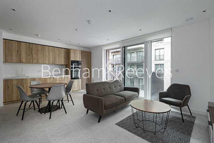 2 Bedroom Apartment To Rent In Georgette Apartments, Sidney Street, The Silk District, Whitechapel, E1