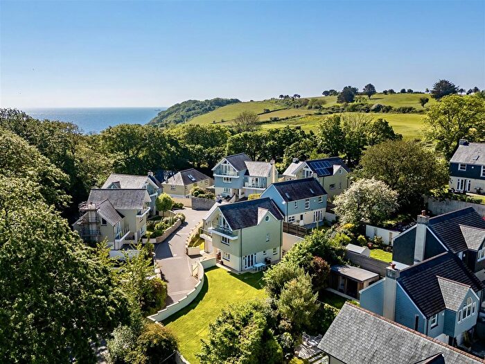 4 Bedroom Detached House For Sale In M From Swanpool Beach, Falmouth, TR11