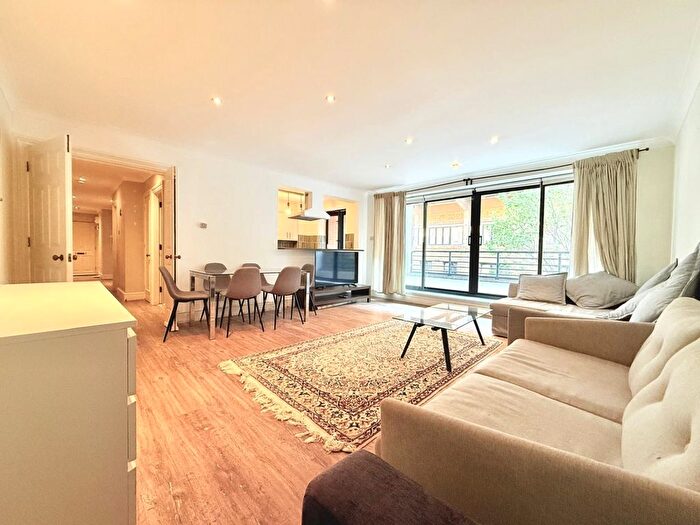2 Bedroom Flat To Rent In Huntsmore House, Pembroke Road, London, W8
