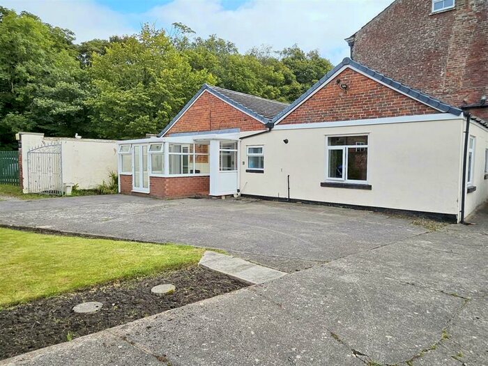 3 Bedroom Semi-Detached Bungalow For Sale In Lodge Farm Cottage, Lodge Lane, Singleton, FY6