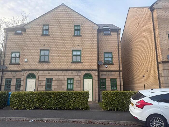 6 Bedroom Property To Rent In Schuster Road, Victoria Park, £pppw, M14