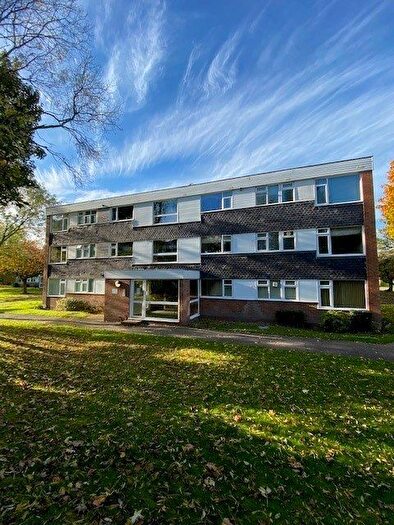 2 Bedroom Flat For Sale In Milcote Road, B91