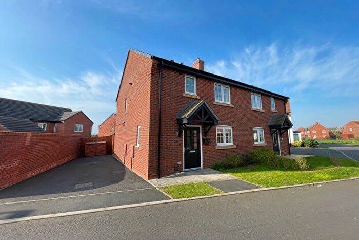 3 Bedroom Semi-Detached House To Rent In Parkes Drive, Lichfield, WS13