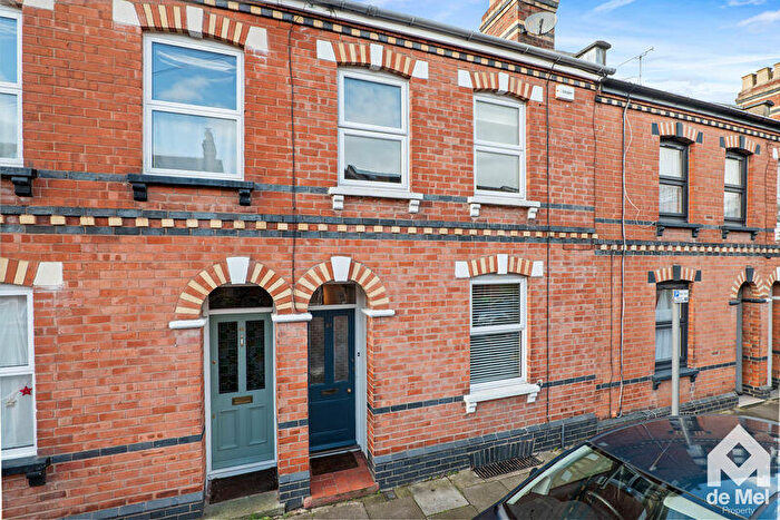 3 Bedroom Terraced House For Sale In Winstonian Road, Cheltenham, Gloucestershire, GL52