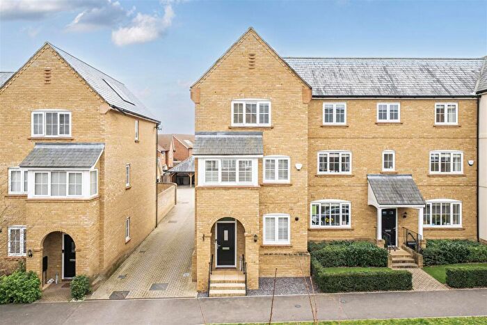 3 Bedroom Town House For Sale In Chapelfield Way, Allington, Maidstone, ME16