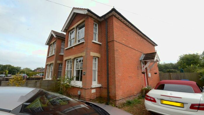 2 Bedroom Semi-Detached House To Rent In Hazel Avenue, Farnborough, GU14