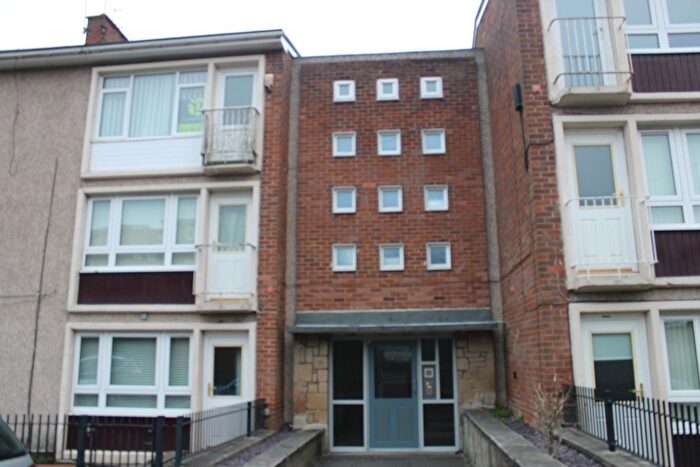 2 Bedroom Flat To Rent In Lecondale Court, Leam Lane, NE10