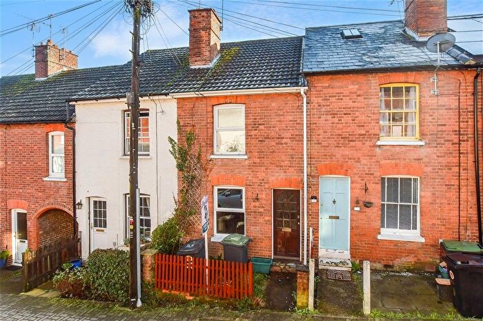 2 Bedroom Terraced House For Sale In Woodside Road, Tonbridge, Kent, TN9