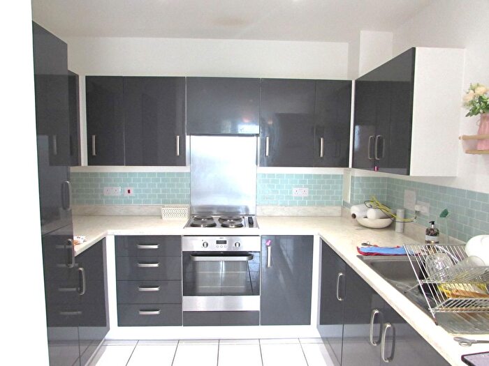 2 Bedroom Flat To Rent In Albers Court, Ladysmith Road, Harrow, Middlesex, HA3