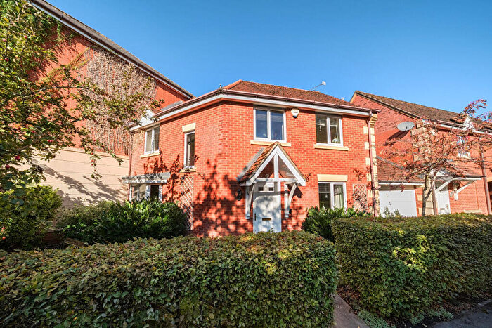 3 Bedroom Semi Detached House For Sale In Green Lane, Devizes, SN10