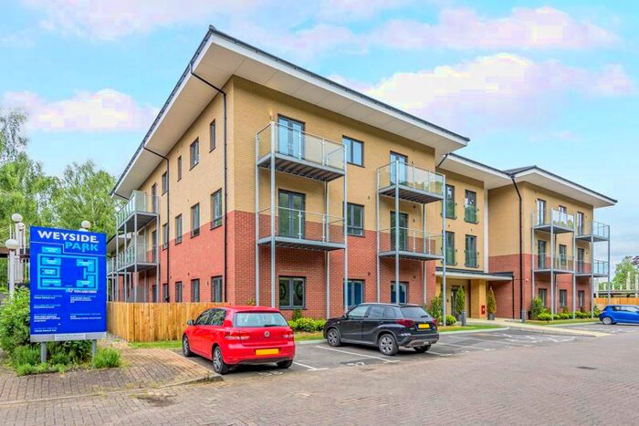 2 Bedroom Flat To Rent In Weyside, Catteshall Lane, Godalming, GU7