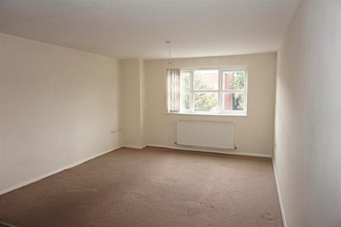 2 Bedroom Apartment To Rent In Lime Grove, Seaforth, Liverpool, L21