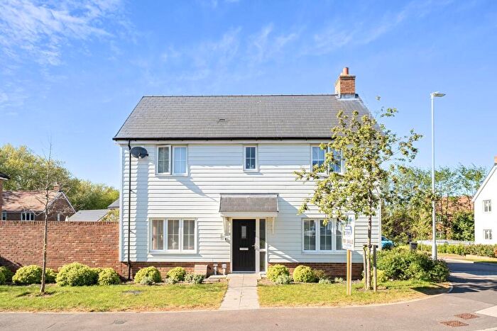 3 Bedroom Detached House For Sale In Hatton Road, East Malling, West Malling, ME19