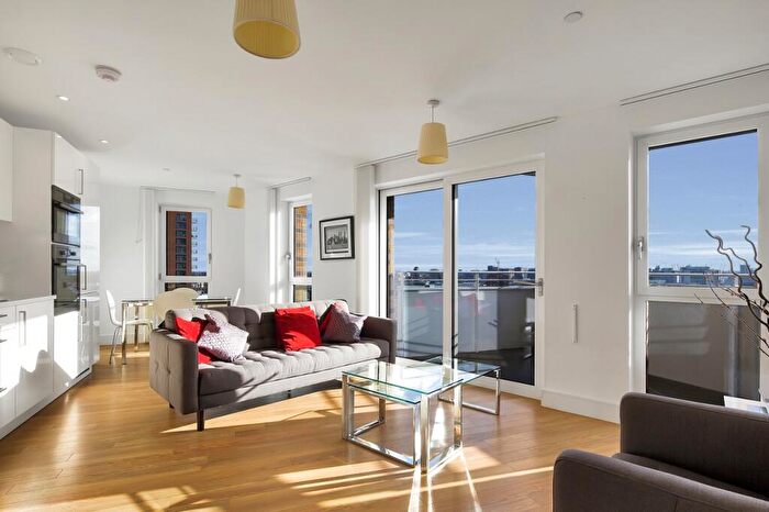 2 Bedroom Flat To Rent In Ivy Point, No The Avenue, Hannaford Walk, Bromley-By-Bow, London, E3