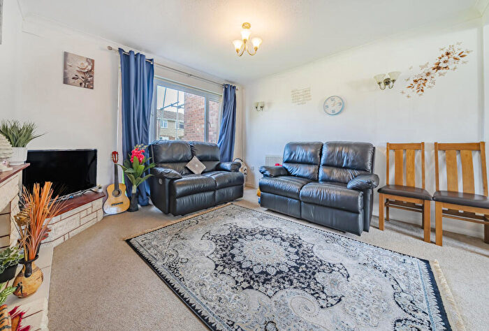 3 Bedroom Terraced House For Sale In Curlew Road, Abbeydale, Gloucester, Gloucestershire, GL4
