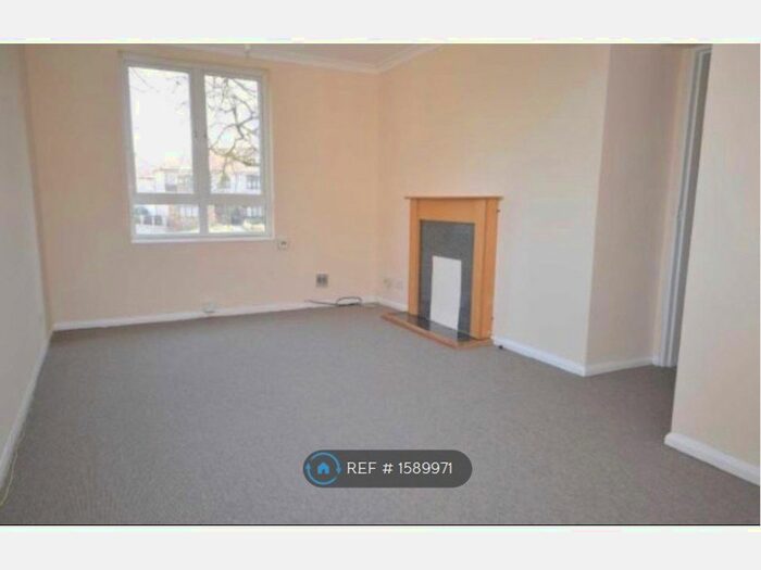 2 Bedroom Flat To Rent In Abbey House, London, SE2