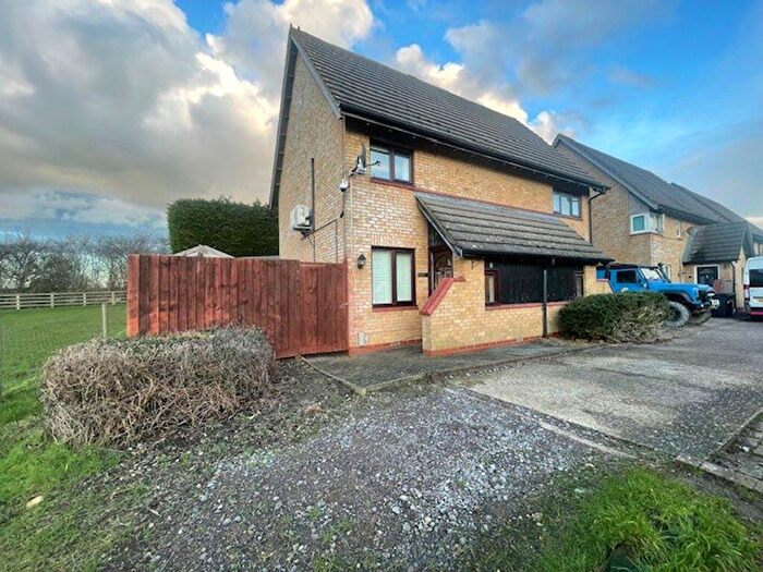 2 Bedroom Detached House For Sale In Thrupp Close, Castlethorpe, MK19