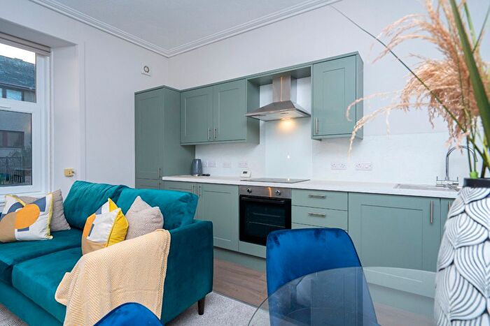 2 Bedroom Flat To Rent In Seafield Road, Dundee, Angus, DD1