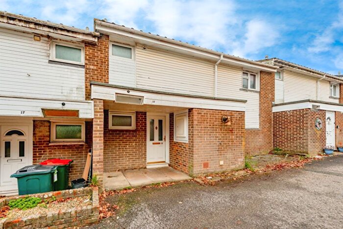 3 Bedroom Terraced House For Sale In Greenwood Court, Crawley, RH11