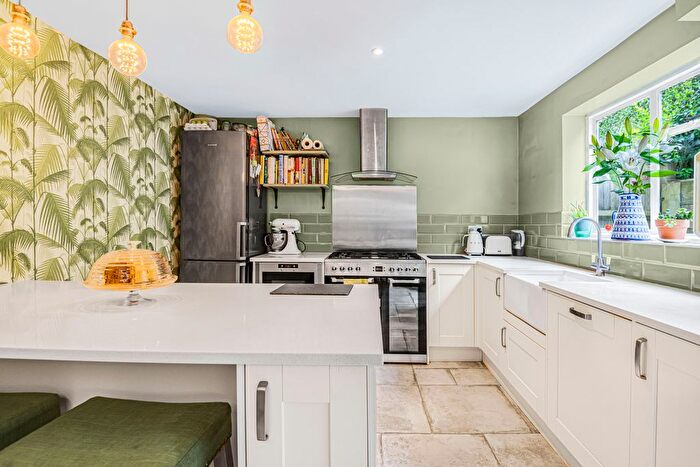 3 Bedroom Terraced House For Sale In Victoria Road, Wargrave, RG10