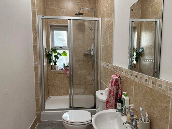 5 Bedroom Duplex To Rent In Wilmslow Road - Withington - £ Pppw, M20