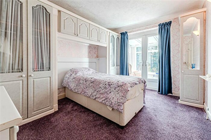 1 Bedroom Bungalow For Sale In Vesper Gardens, Kirkstall, Leeds, LS5