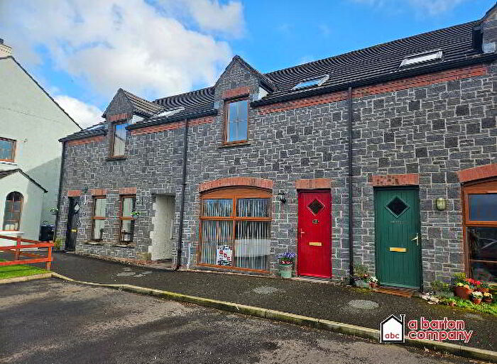 3 Bedroom Mid TownHouse For Sale In Bryantang Meadows, Ballyclare, BT39