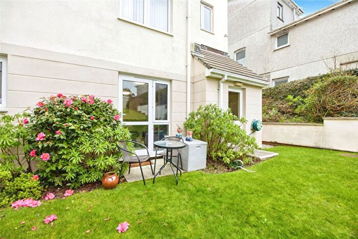 1 Bedroom Flat For Sale In Windsor Court, Mount Wise, Newquay, Cornwall, TR7