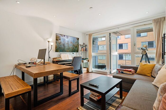 1 Bedroom Flat To Rent In Queensland Road, N7