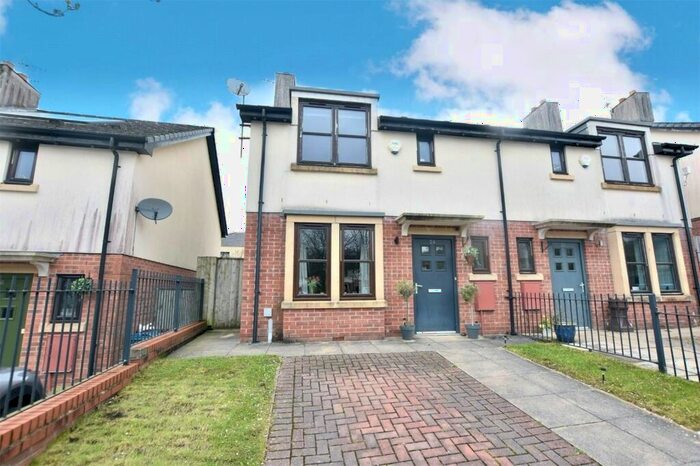 3 Bedroom Semi-Detached House For Sale In Petre Wood Crescent, Langho, Blackburn, Lancashire, BB6