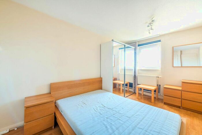 1 Bedroom Flat To Rent In Westbourne Park Road, Notting Hill, London, W11